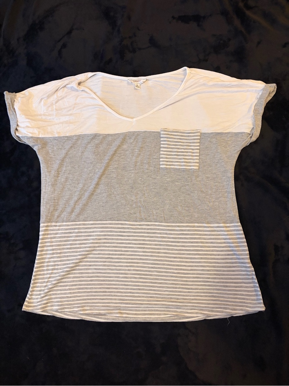 Corvia Color Block V Neck T Shirt Gray White Striped Size XL